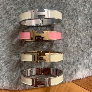 Enamel h bracelet
